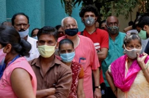 Hindistanda koronavirus geniş yayılıb, maska taxılması məcburi olub