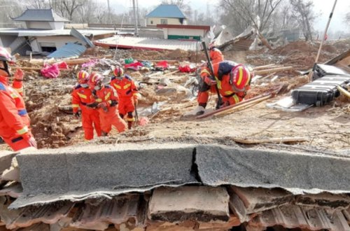 Çində baş verən zəlzələ nəticəsində ölənlərin sayı artıb