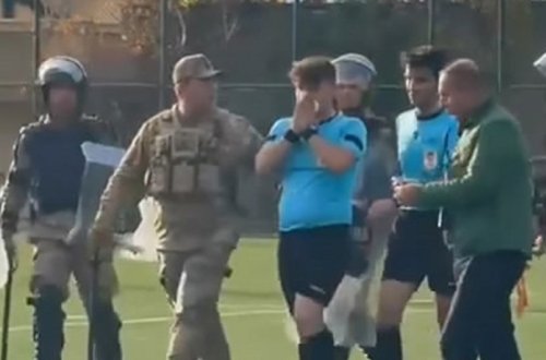 Türkiyədə daha bir futbol hakimi döyülüb, referinin burnu qırılıb