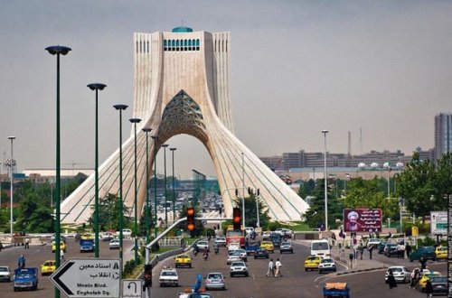 İranda molla rejimi başçılarının müxtəlif dövrlərdə maliyyə yeyintiləri açıqlandı - FOTO