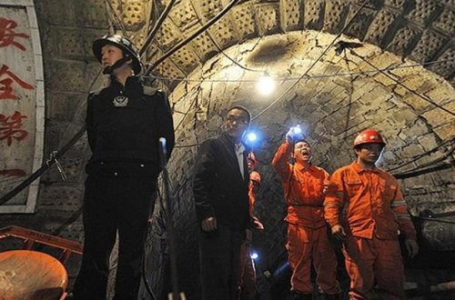 Çində kömür mədənində qəza: 12 ÖLÜ VAR
