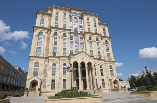 Daha altı şəxsin prezidentliyə namizədliyinin irəli sürülməsi TƏSDİQLƏNDİ