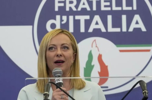 İtaliya üç il ərzində 450 min əcnəbi işçiyə yaşayış icazəsi verəcək