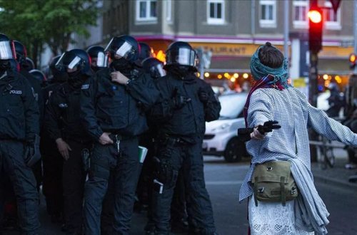Almaniyada polis bir türkü öldürdü