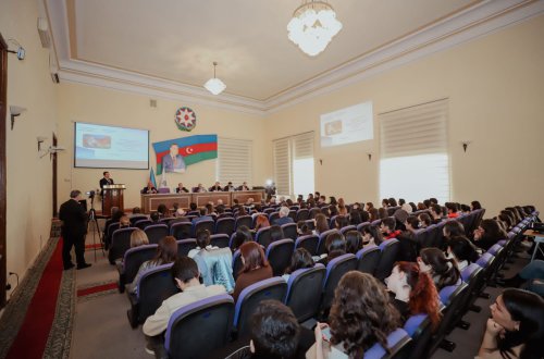 Dövlət İdarəçilik Akademiyasında «Heydər Əliyev Azərbaycanda gənclər siyasətinin banisidir» mövzusunda elmi-praktik konfrans keçirilib