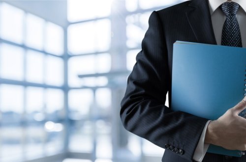 İşçilər haqlarını tələb etdi, direktor müavini isə onları hədələdi (VİDEO)