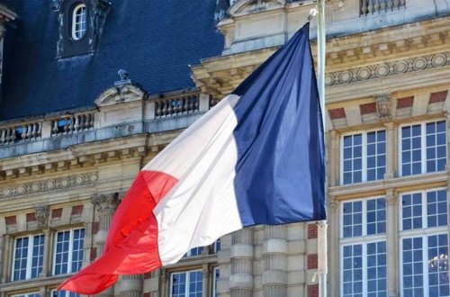 Fransa XİN azərbaycanlı diplomatları “persona non-grata” elan etdi