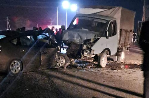 “Prius”un sürücüsü hadisə yerində öldü - Fotolar