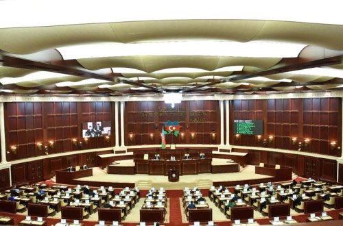 Milli Məclis Prezident və Birinci vitse-prezidenti təbrik edib