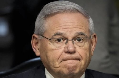 ABŞ-də ermənipərəst senator Menendes Qətərə casusluqda ittiham olunub