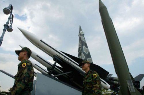 Cənubi Koreya və ABŞ hərbçiləri KXDR ilə sərhəd yaxınlığında birgə hərbi təlimlər keçirib