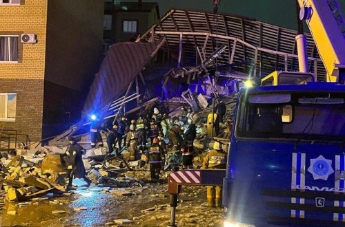 Qazaxıstanda binanın çökməsi zamanı 3 nəfər ölüb - YENİLƏNİB