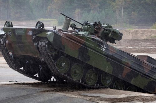 Almaniya Ukraynaya 10 zirehli texnika və döyüş sursatları göndərib