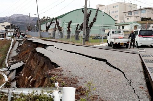Yaponiyada zəlzələlər nəticəsində ölənlərin sayı 100-ə yüksəlib