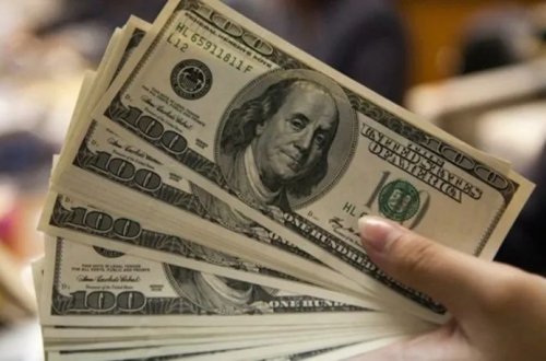 2023-cü ildə dollar 2020-ci ildən bəri ən pis ilini keçirib