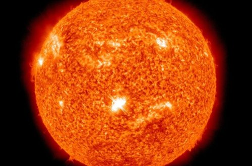 Günəşdə son 7 ilin ən güclü alışması olub
