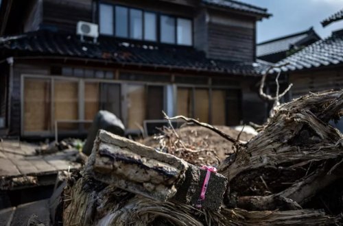 Yaponiyada baş verən zəlzələlərdə həyatını itirənlərin sayı 200-ü keçdi