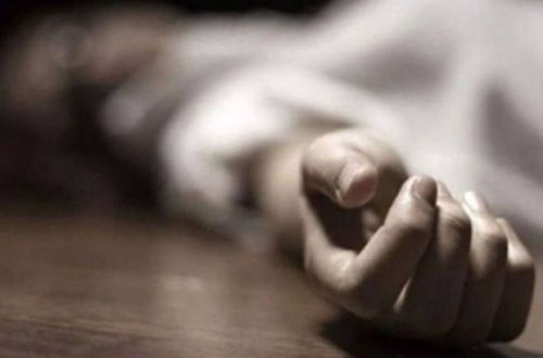 İranda məktəbli oğlan anasının baş örtüyü ilə özünü asdı - FOTO