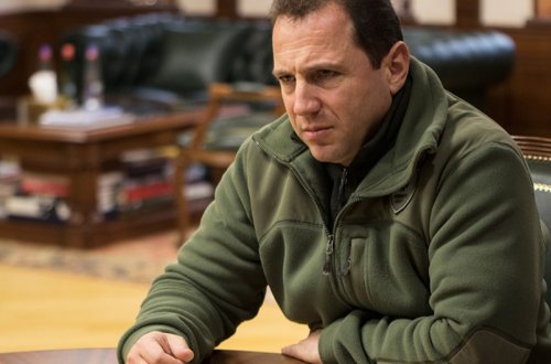 Məhkəmə Ermənistanın keçmiş müdafiə nazirini azadlığa buraxmayıb