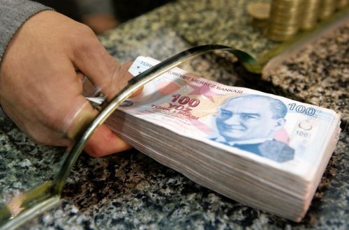 Türk lirəsinin məzənnəsi yenidən tarixi minimuma enib