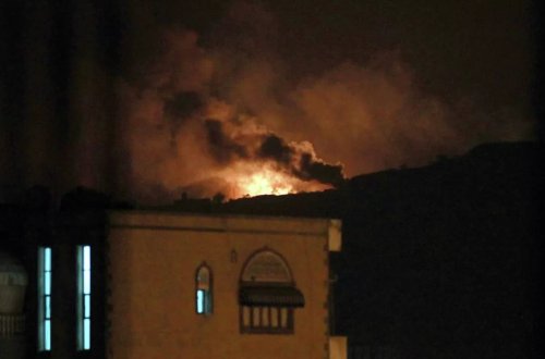 ABŞ və İngiltərə döyüş təyyarələri Yəmənə hava zərbələri endirib