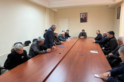 Aqrar Xidmətlər Agentliyinin sədri Sərdar Hacıyev tabeli qurumların fəaliyyəti ilə tanış olub