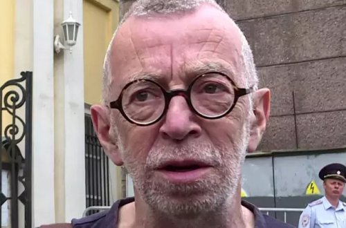 Rus şairi Lev Rubinşteyn avtomobil qəzasında dünyasını dəyişib