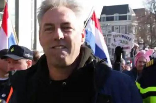 Hollandiyada Quranı yandırmaq cəhdi etirazlara səbəb olub