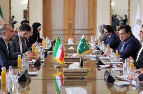 Çin Pakistan və İrana vasitəçilik təklif edib