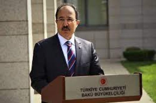 Türkiyənin Azərbaycandakı səfirliyində bayraqlar yarıya endirilib