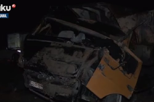 Azərbaycanda dəhşətli qəza: Yük maşınları toqquşdu, ölən var