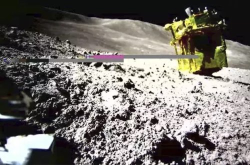 Yaponiya Aya uğurlu eniş etdi