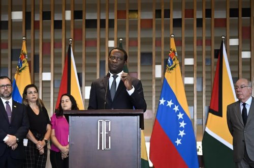 Venesuela və Qayana Esequibo bölgəsi üçün müzakirələrə başladı