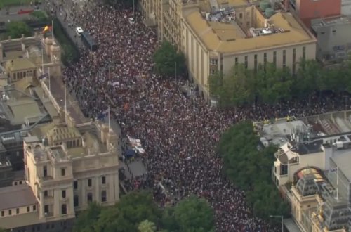 Avstraliyalılar İngiltərə müstəmləkəçiliyinə etiraz etdilər