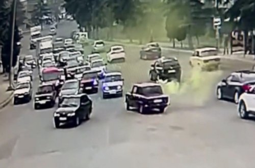 Toy karvanlarına qoşulub “avtoş”luq etdilər (FOTO/VİDEO)