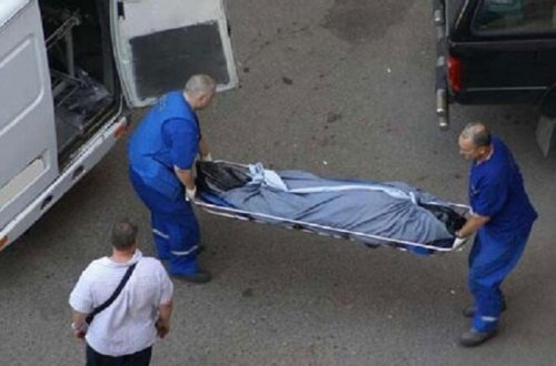 Şadlıq evini təmir edərkən yıxılıb öldü