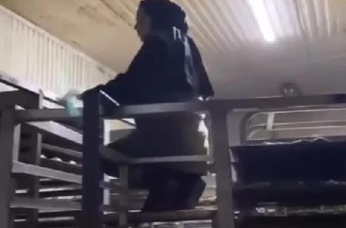 Şirniyyat zavodunun mətbəxində iyrənc mənzərə - FOTO