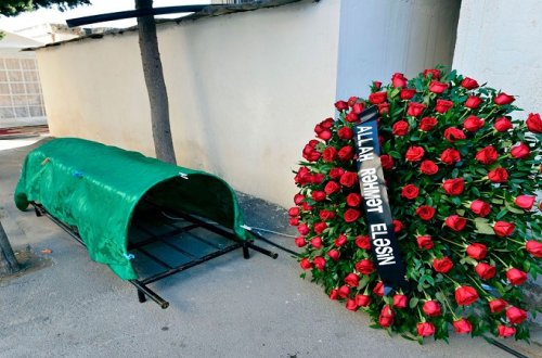 Azərbaycanın tanınmış sənətçisi vəfat etdi (FOTO)