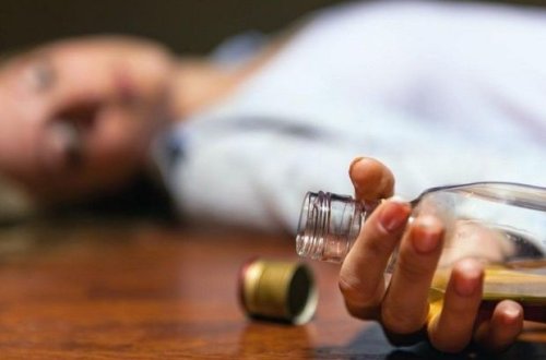 23 yaşlı qızın intihara cəhdinin TƏFƏRRÜATI - “Instagram”dakı şəkilləri ilə şantaj edilib