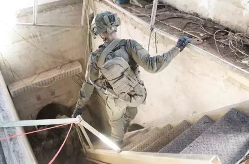 İsrail radio vasitəsilə girovlara çatacaq