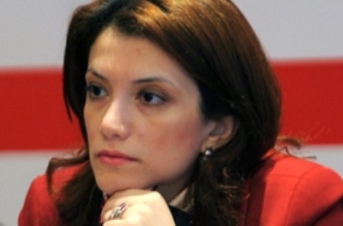 Deputat Gültəkin Hacıbəyliyə sərt CAVAB VERDİ