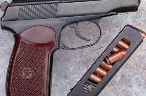 Bakıda silahlı şəxs saxlanılıb