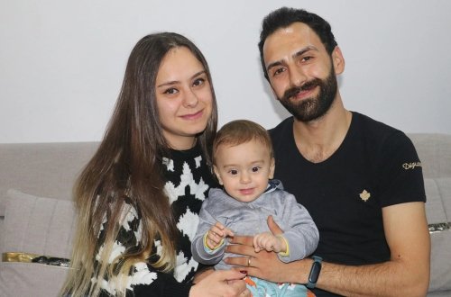 Zəlzələdə anasını itirdi, bir gün sonra oğlu dünyaya gəldi