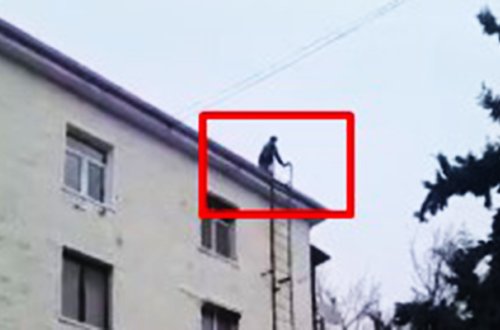 Dama çıxıb özünü atmaq istədi - Video