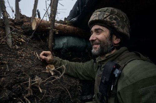 Xerson vilayətinin sol sahilində Ukrayna bayrağı sancılıb