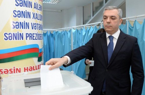 Samir Nuriyev səs verdi