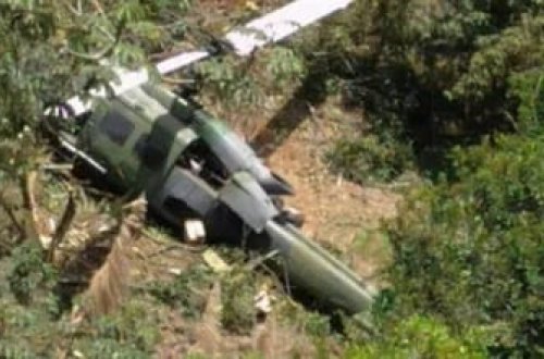 Kolumbiyada hərbi helikopter qəzaya uğrayıb: 5 ÖLÜ VAR
