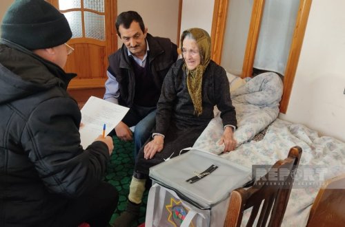 Oğuzda 102 yaşlı seçici səs verib