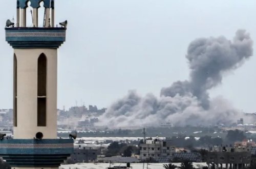 İsrail əsgərləri Qəzzada xəstəxanaya atəş açdı