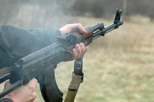 Tovuzda kişi quş vurmaq istəyərkən özünü güllələdi